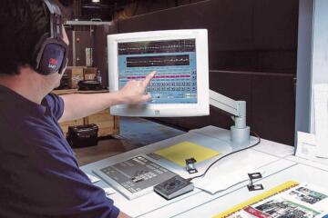 AGM press operator